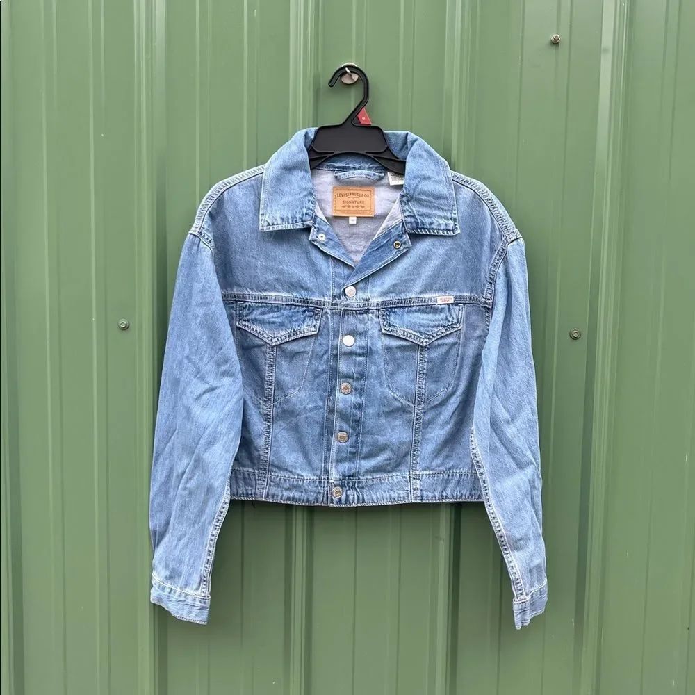 Women’s Levi’s Way Out West Vintage Easy Trucker Denim Jacket Size M